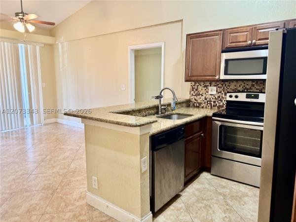 621 Lyons Rd #9205, Margate, Florida 33063, image 2