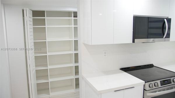9357 Fontainebleau Blvd #D-309, Unincorporated Dade County, Florida 33172, image 2