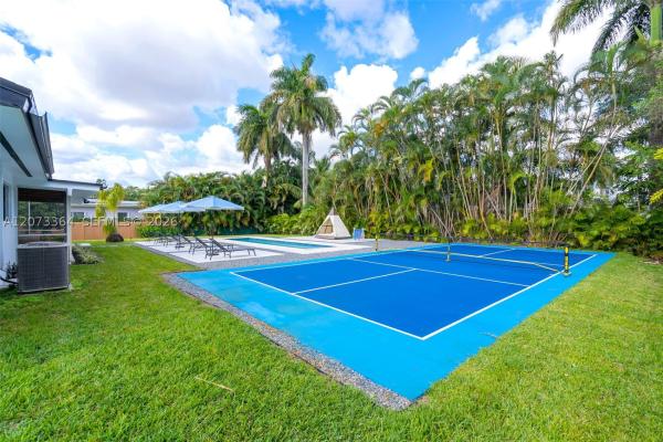 535 N Biscayne River Dr, Unincorporated Dade County, Florida 33169, image 2