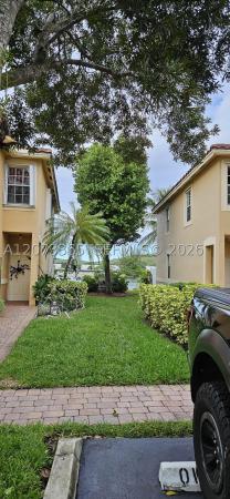 San Briana At Crystal Lake, 4135 Crystal Lake Dr, Deerfield Beach, Florida 33064, image 2
