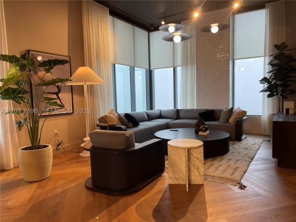 121 NE 5th St #1710, Miami, Florida 33132, image 3