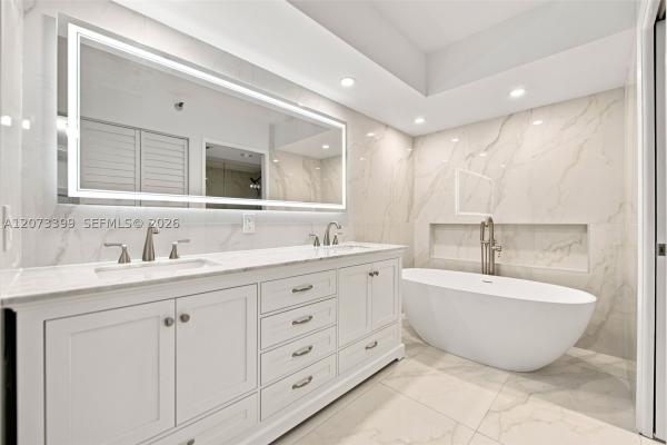 Mystic Pointe Tower 200, 19101 NE 36th Ct #1704, Aventura, Florida 33180, image 1