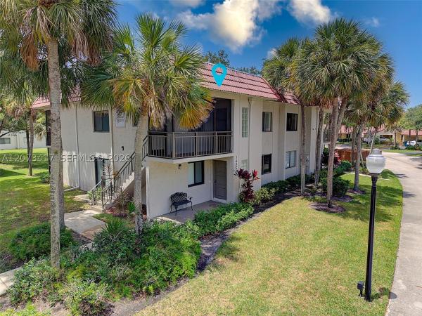 Saddle Club Garden, 16252 Laurel Dr #201, Weston, Florida 33326, image 3