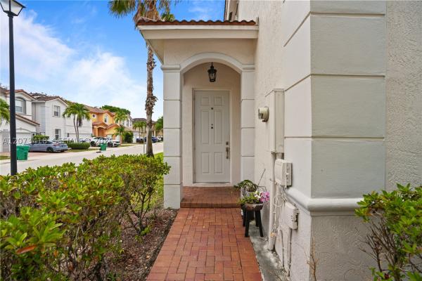 Madeira 2, 8741 NW 110th Ave, Doral, Florida 33178, image 1