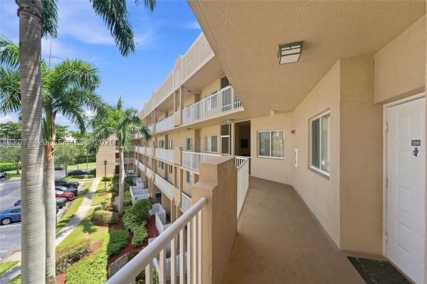 Southampton, 7739 Southampton Ter #308, Tamarac, Florida 33321, image 2