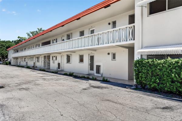 Regis House, 899 SE 2nd Ave #220, Deerfield Beach, Florida 33441, image 3