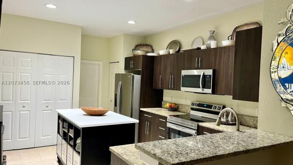 Courtyard At The Grove, 3839 Pond Apple Dr #6, Weston, Florida 33332, image 1