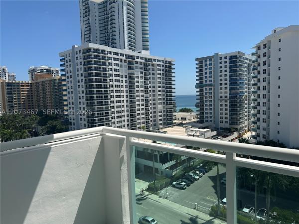 The Residences On Hollywood Beach, 3000 S Ocean Dr #922, Hollywood, Florida 33019, image 1