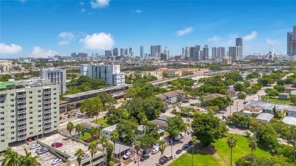 769 NW 10th St #4, Miami, Florida 33136, image 2