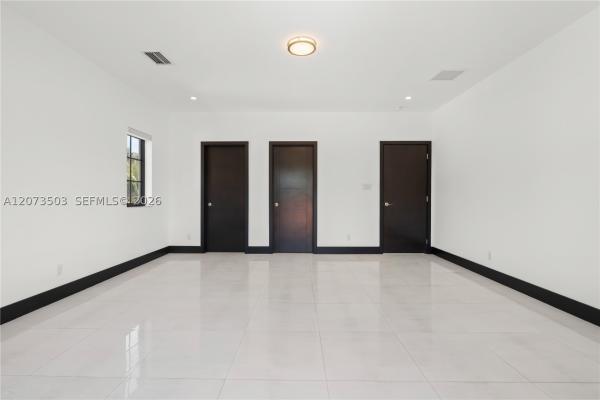 Granada, 519 Alhambra Cir, Coral Gables, Florida 33134, image 2