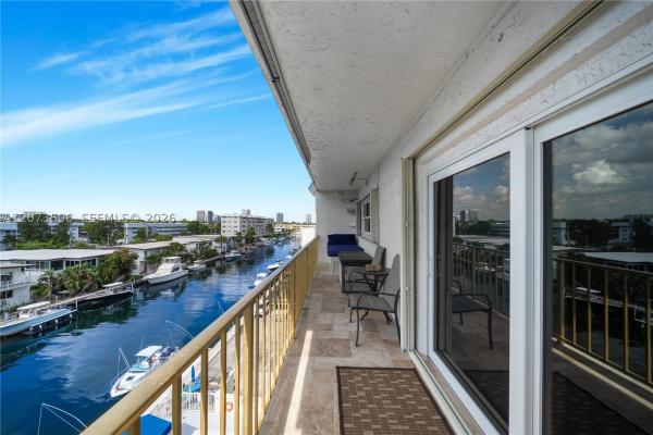 Bayview Point, 3770 NE 171st St #504, North Miami Beach, Florida 33160, image 2
