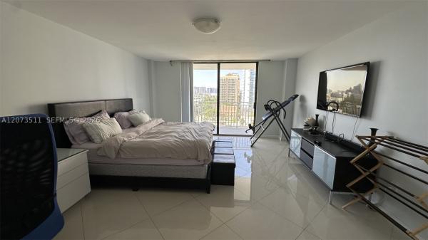 Winston Towers 600, 210 174th St #1119, Sunny Isles Beach, Florida 33160, image 1