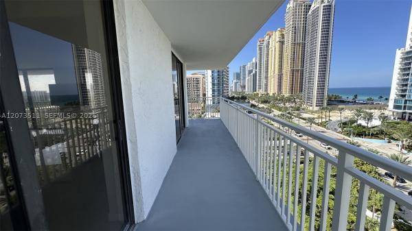 Winston Towers 600, 210 174th St #1119, Sunny Isles Beach, Florida 33160, image 2