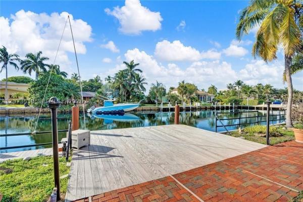 Golden Isles, 612 Hibiscus Dr, Hallandale Beach, Florida 33009, image 3