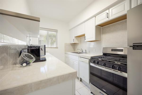 1110 Venetian Way #2B, Miami, Florida 33139, image 2