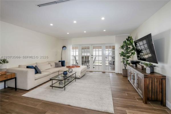 Windmill Gate, 16509 Fox Den Ct, Miami Lakes, Florida 33014, image 1