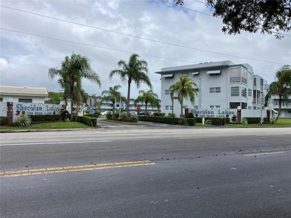 Sheridan Lakes, 2300 Park Ln #203, Hollywood, Florida 33021, image 2