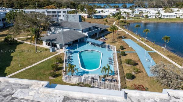 Sheridan Lakes, 2300 Park Ln #203, Hollywood, Florida 33021, image 3