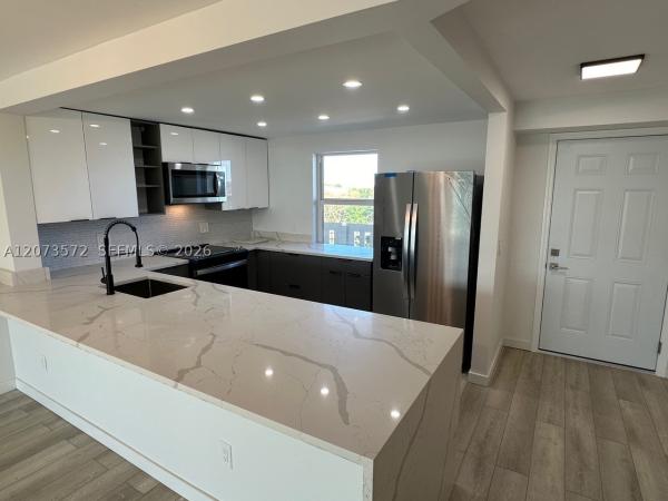 Meadowbrook Lakes View, 441 SE 3rd St #501, Dania Beach, Florida 33004, image 1