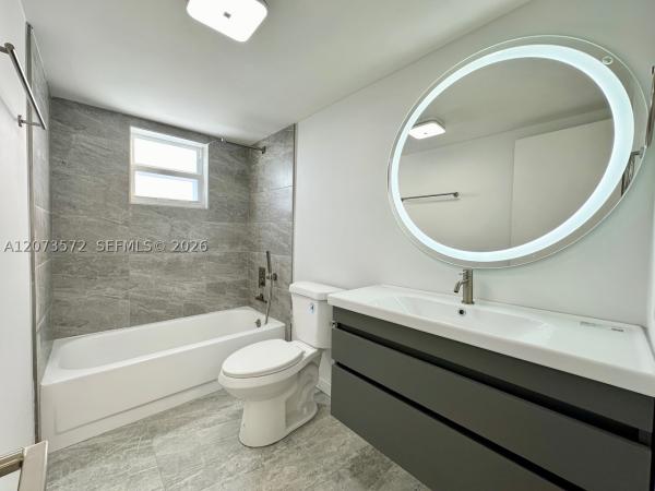 Meadowbrook Lakes View, 441 SE 3rd St #501, Dania Beach, Florida 33004, image 2