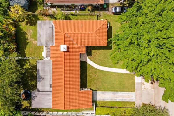 Floyds Groves Estates, 535 SW 39th Ave, Miami, Florida 33134, image 2