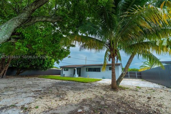 Scott Lake Manor, 1301 NW 176th Ter, Miami Gardens, Florida 33169, image 2