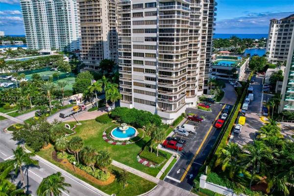 The Landmark, 20185 E Country Club Dr #204, Aventura, Florida 33180, image 2