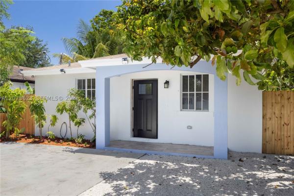 10204 SW 173rd St, Unincorporated Dade County, Florida 33157, image 1