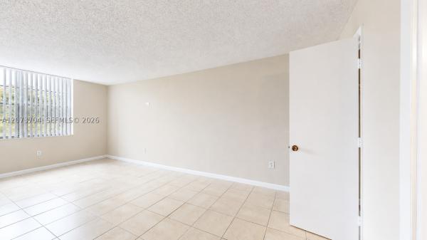 9360 Fontainebleau Blvd #510, Unincorporated Dade County, Florida 33172, image 1