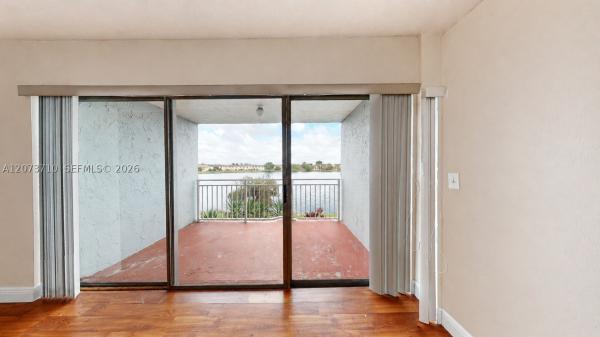 9363 Fontainebleau Blvd #H-205, Unincorporated Dade County, Florida 33172, image 2