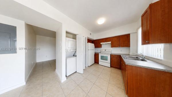 Le Jeune Place, 115 SW 42nd Ave #501, Miami, Florida 33134, image 2