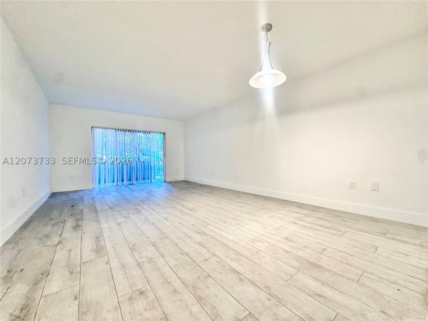 Dadeland Grove, 6890 N Kendall Dr #B204, Pinecrest, Florida 33156, image 2