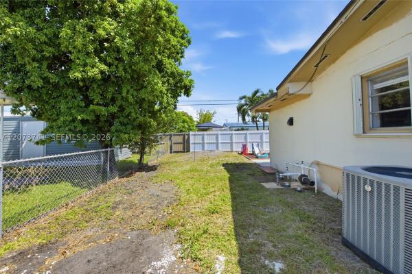 Palm Springs, 681 W 55th Pl, Hialeah, Florida 33012, image 2