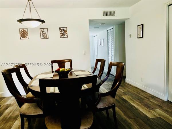 Racquet Club At Bonaventure, 307 Lakeview Dr #202, Weston, Florida 33326, image 1