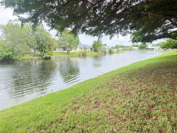 South Palm Place, 7650 Westwood Dr #504, Tamarac, Florida 33321, image 1