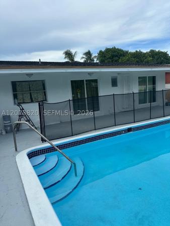 864 NW 116th St, Unincorporated Dade County, Florida 33168, image 2