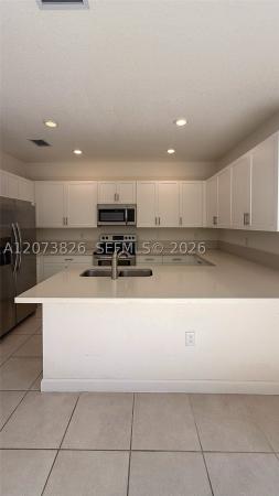 20800 NE 5th Ct, Unincorporated Dade County, Florida 33179, image 1