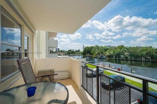Ocean View Towers, 401 Golden Isles Dr #211, Hallandale Beach, Florida 33009, image 3