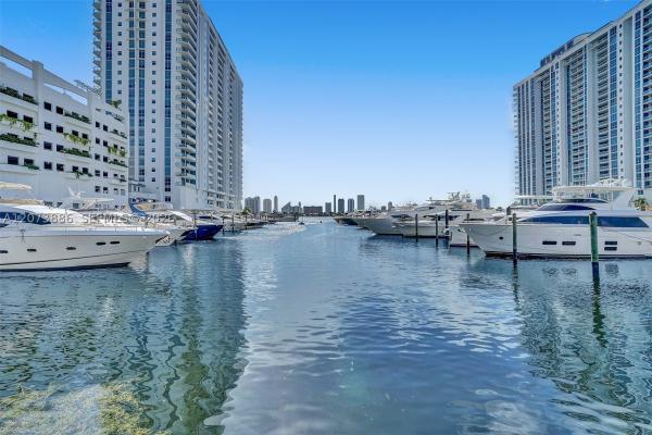 North Miami Beach, Florida 33160, image 3