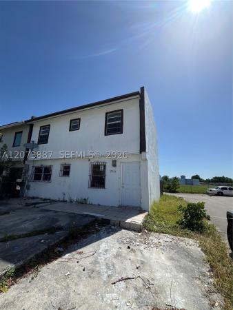 Kings Gardens, 19351 NW 45th Ave, Miami Gardens, Florida 33055, image 2