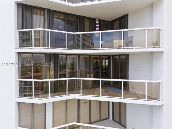 Portsview At Waterways, 3610 Yacht Club Dr #1115, Aventura, Florida 33180, image 2