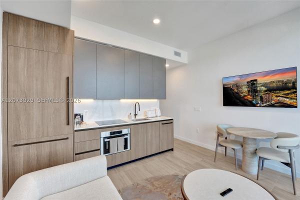 72 Park, 580 72nd St #1511, Miami Beach, Florida 33141, image 1