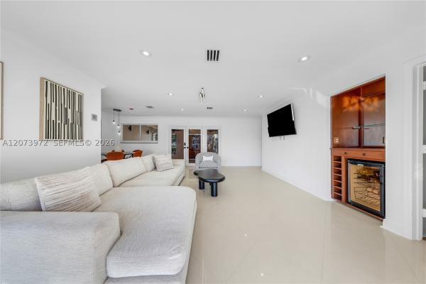 Cypress Harbor, 800 SE 3rd Ter, Pompano Beach, Florida 33060, image 3