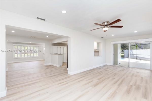 Pasadena Lakes, 1900 NW 82nd Ter, Pembroke Pines, Florida 33024, image 2