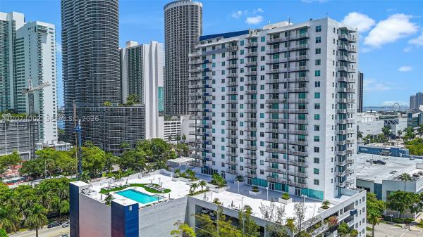 1800 Biscayne Plaza, 275 NE 18th St #1803, Miami, Florida 33132, image 1