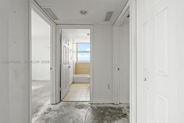 1800 Biscayne Plaza, 275 NE 18th St #1803, Miami, Florida 33132, image 2