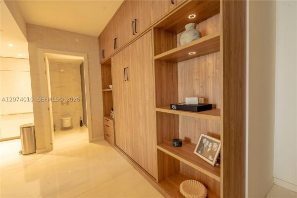 300 Biscayne Boulevard Way #3109W, Miami, Florida 33131, image 1