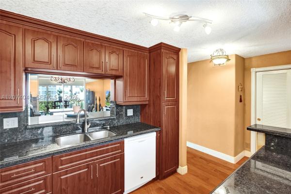 Meadowbrook Towers, 1001 NE 14th Ave #402, Hallandale Beach, Florida 33009, image 3