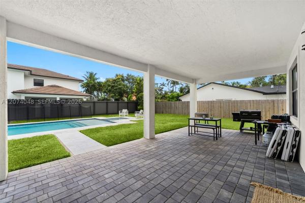 Century At Palmetto Bay, 15875 SW 90th Ave, Palmetto Bay, Florida 33157, image 2