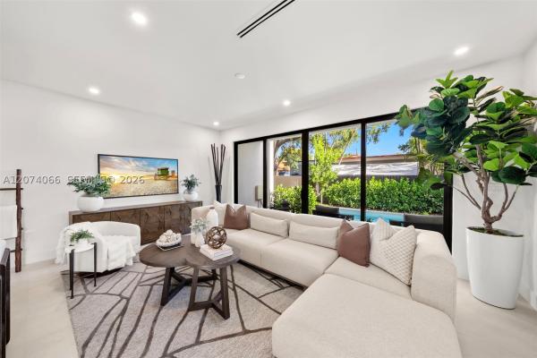 Osceola Groves, 1431 SW 20th St, Miami, Florida 33145, image 3